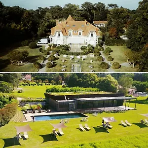**** Hotel Château Du Clair De Lune - Les Collectionneurs France